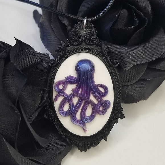 🦇𝕸𝖞 𝕺𝖉𝖉𝖎𝖙𝖞 𝕾𝖍𝖔𝖕🦇 - Picture 5 of 16